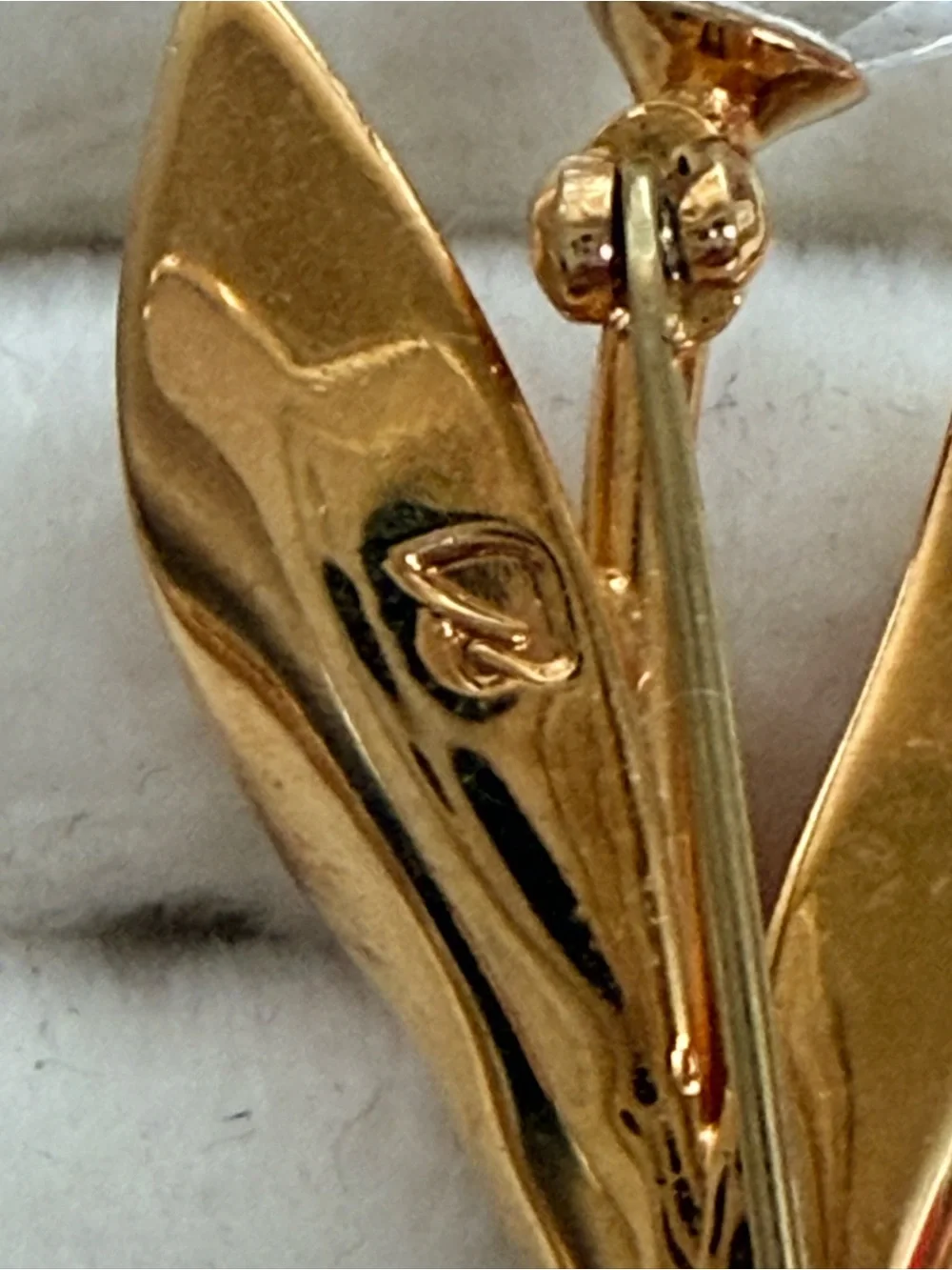 Swarovski Crystal Tulip Brooch Gold Tone Swan Signed vintage Faceted pin
